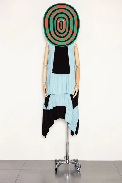 Look 11